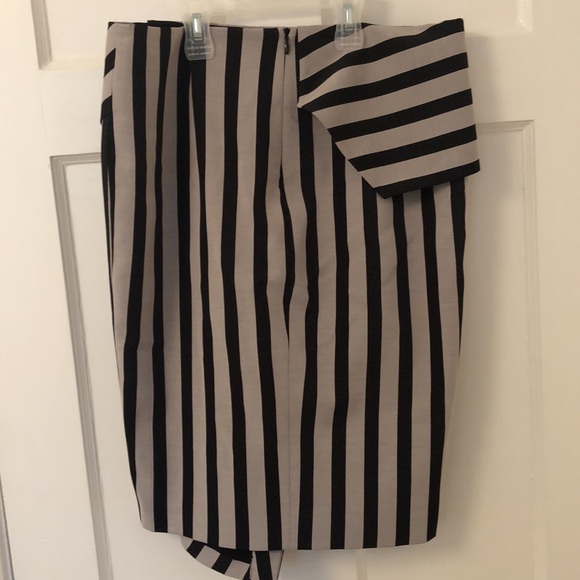 Mason Asymmetrical Skirt - Picture 4 of 5